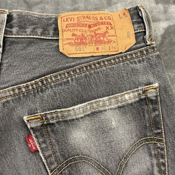 Levis 501 Jeans Shorts Men’s Sz.32 Black Straight Leg Button Fly Denim Classic - Picture 6 of 10